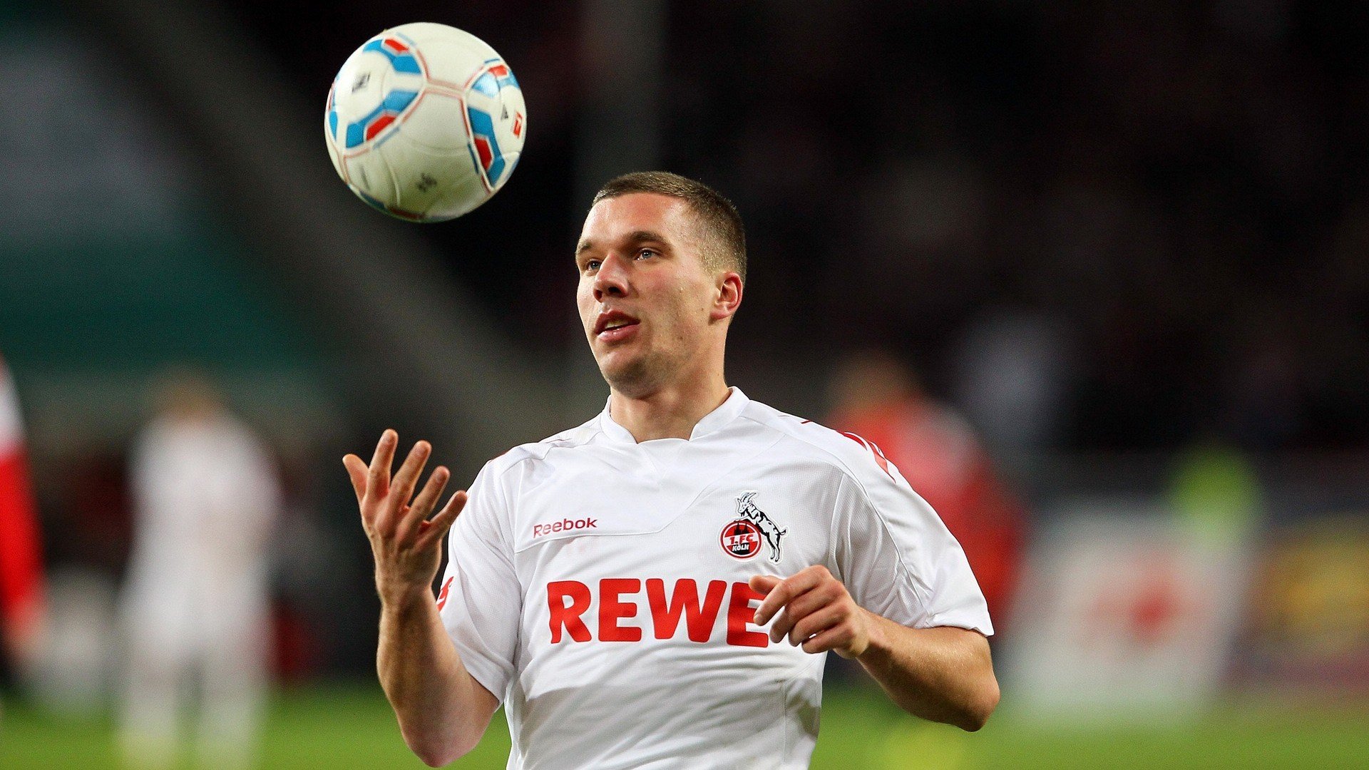 世界银发健身节 老年健身操方阵齐舞成最大亮点